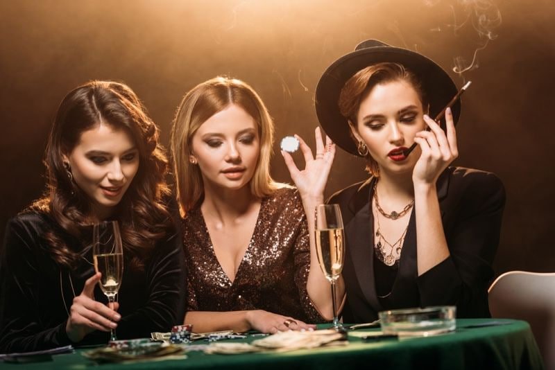 Filipino players enjoying sports betting on mobile with 618jl